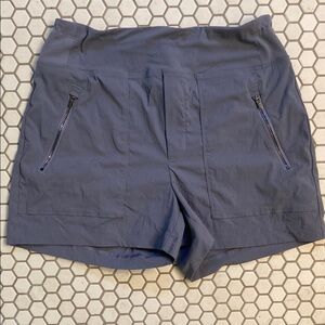 Athleta Trekkie Short